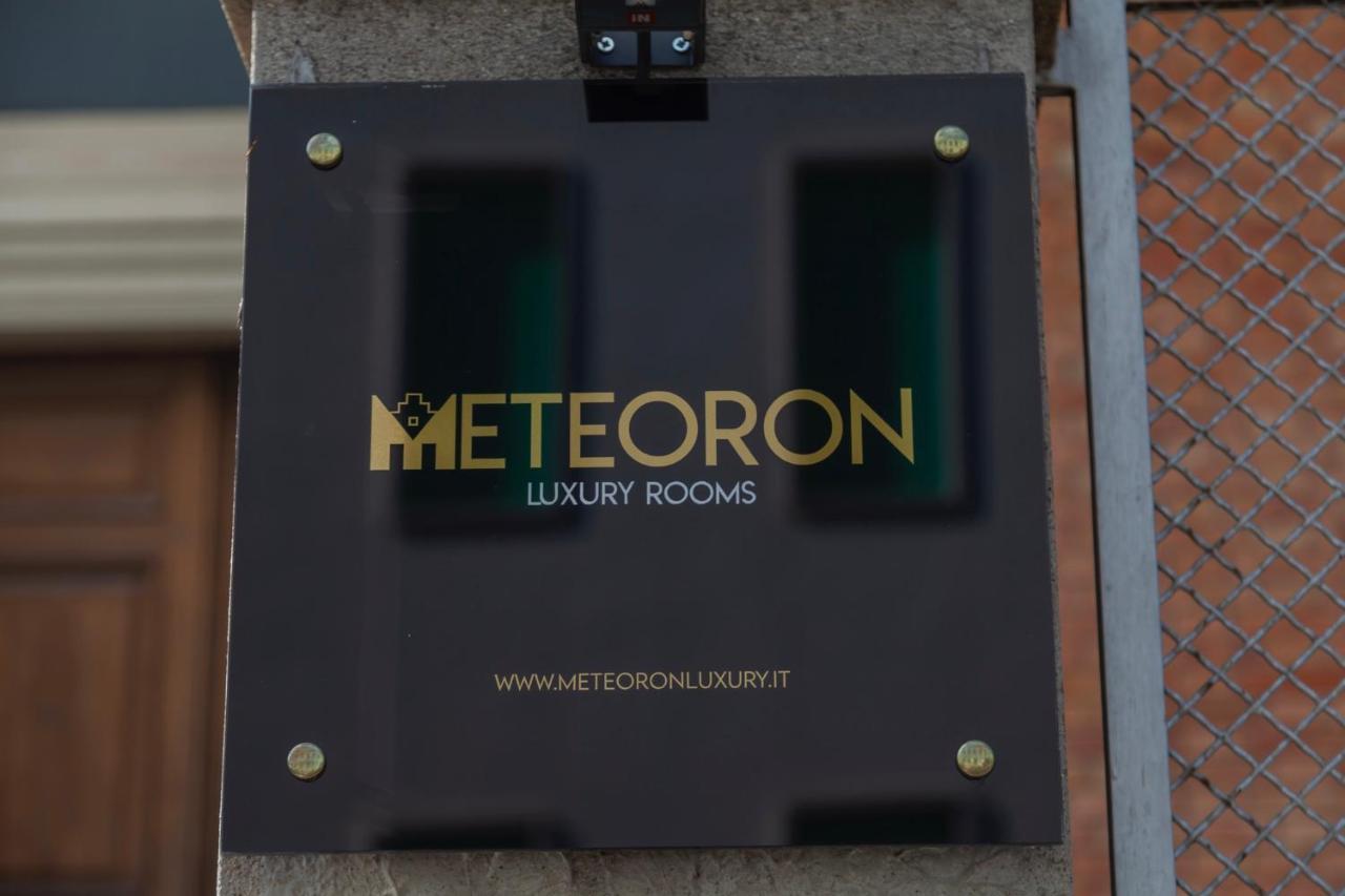 Meteoron Luxury Rooms Matera Exterior foto
